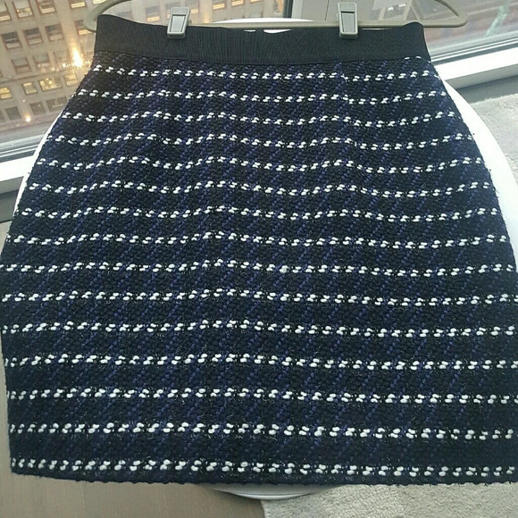 Milly size 4 mini tweed skirt - Picture 1 of 2